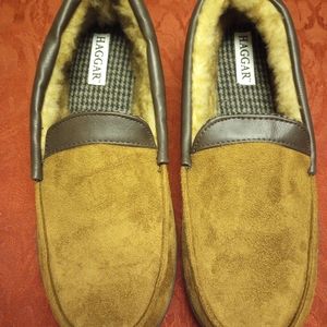 New Men's Haggar Slippers Size M